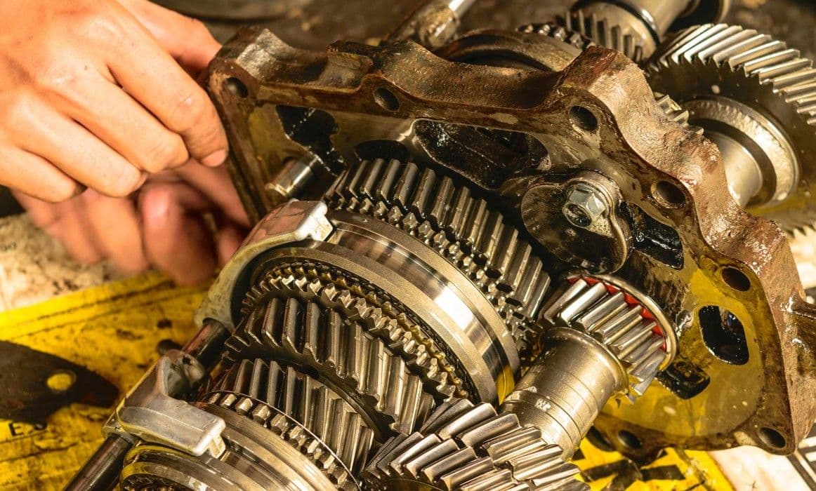 A Proactive Guide to Extending the Life of Your Tractor's Gaskets and Seals: